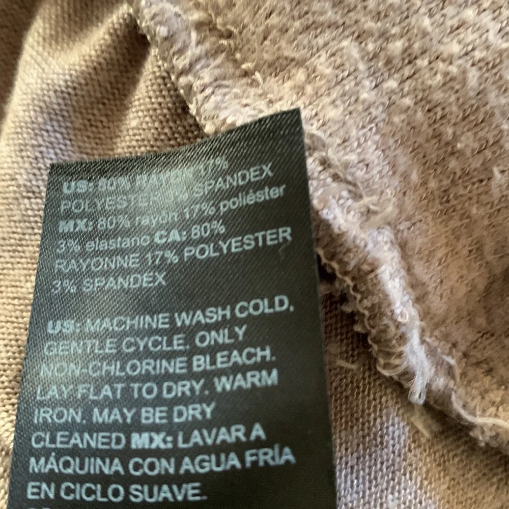 Sweater - Picture 4 of 5